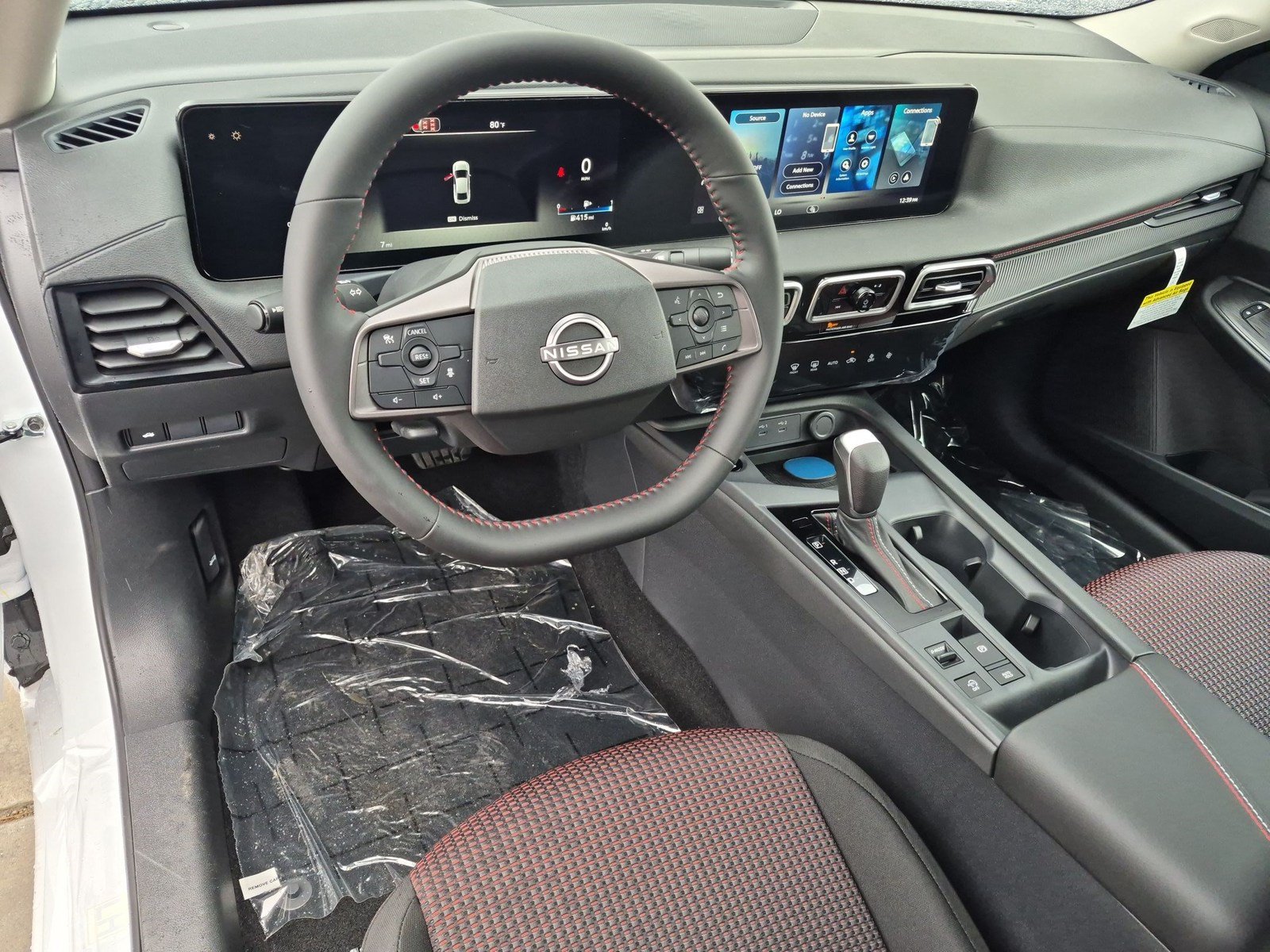 New 2027 Nissan Sentra SR w/ Floor Mat Package FWD image 2