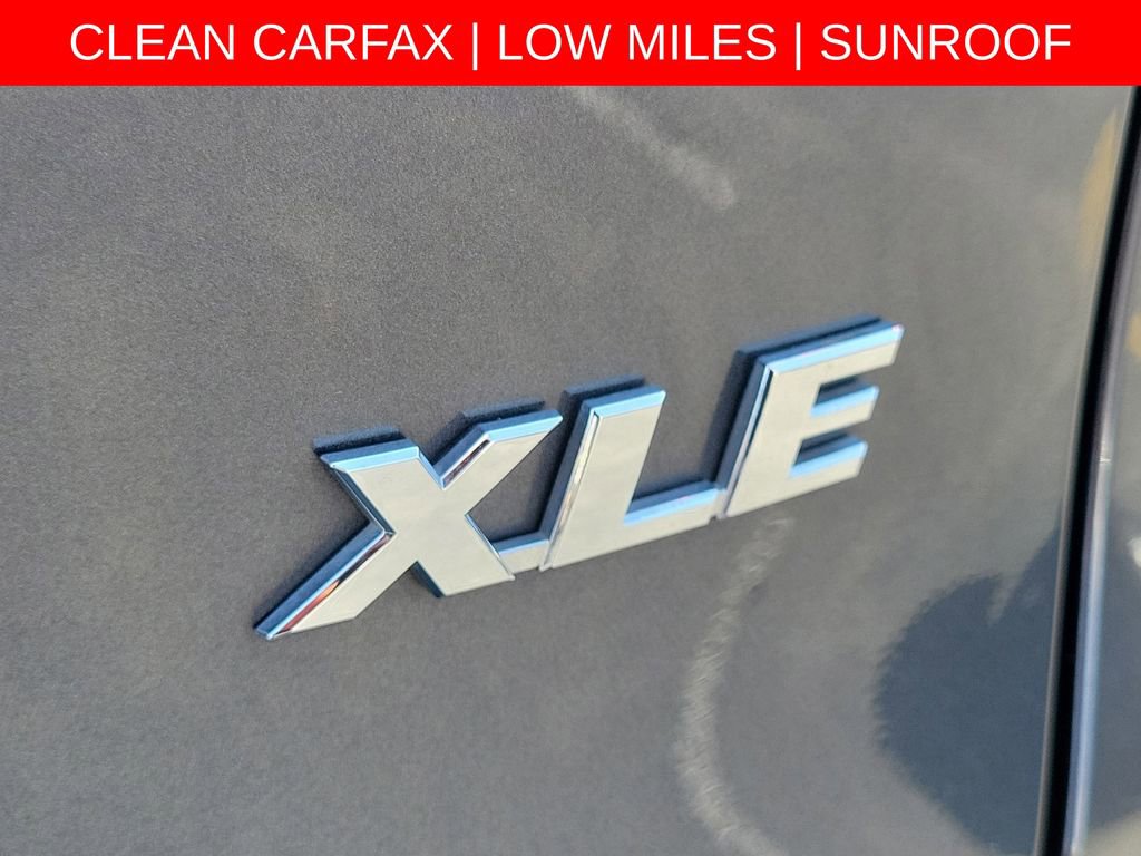 Used 2019 Toyota RAV4 XLE w/ Carpet Mat Package FWD image 10