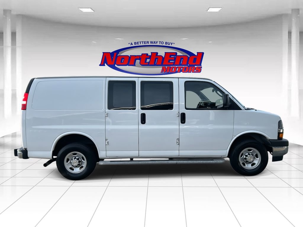Used 2022 Chevrolet Express 2500 w/ Driver Convenience Package image 2