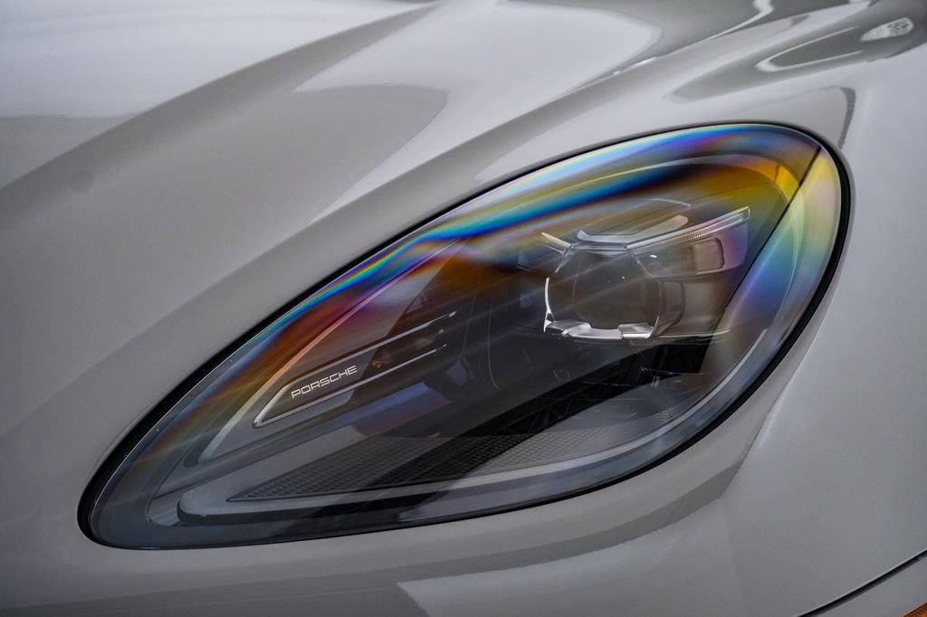 New 2026 Porsche Macan S AWD/4WD image 7