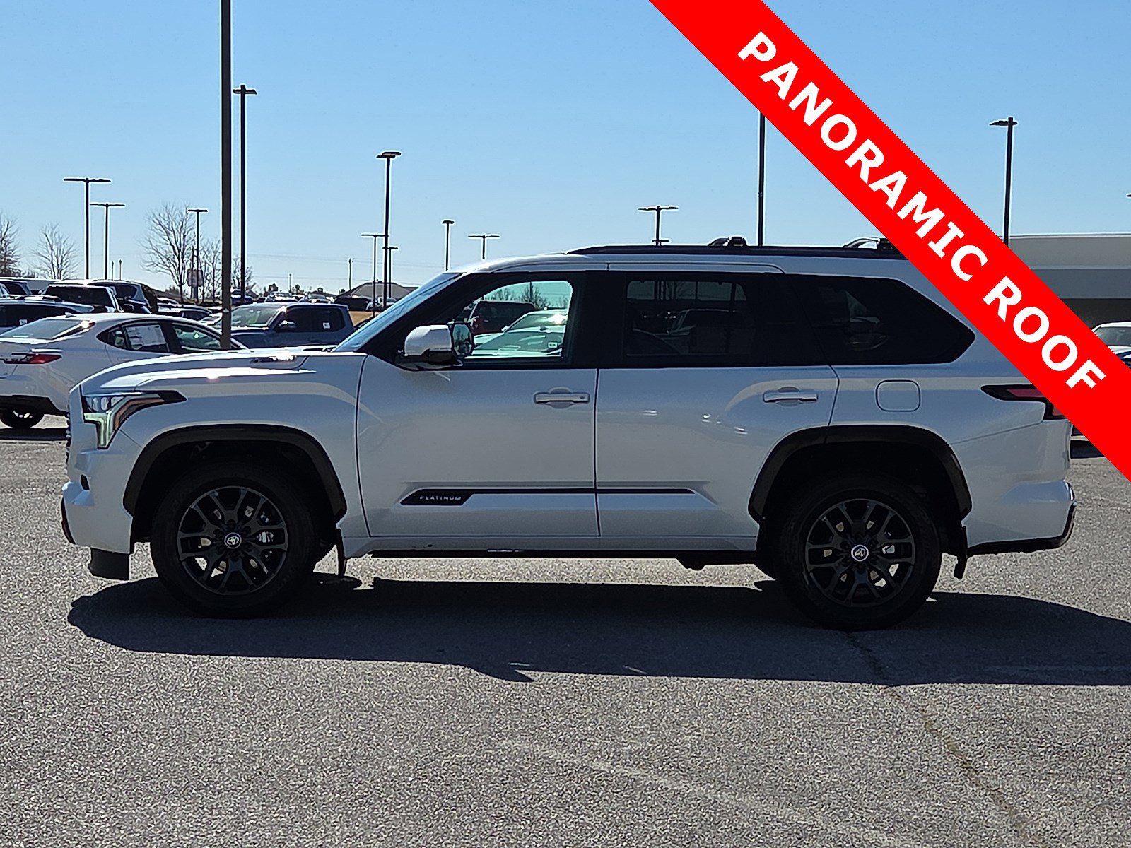 Used 2024 Toyota Sequoia Platinum image 3