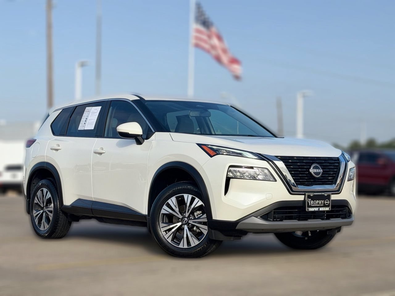 Certified 2023 Nissan Rogue SV FWD image 2