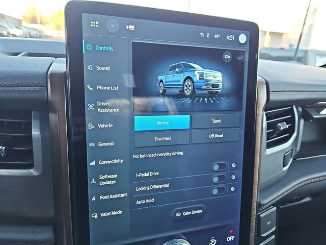 Used 2022 Ford F150 Lightning Lariat image 22