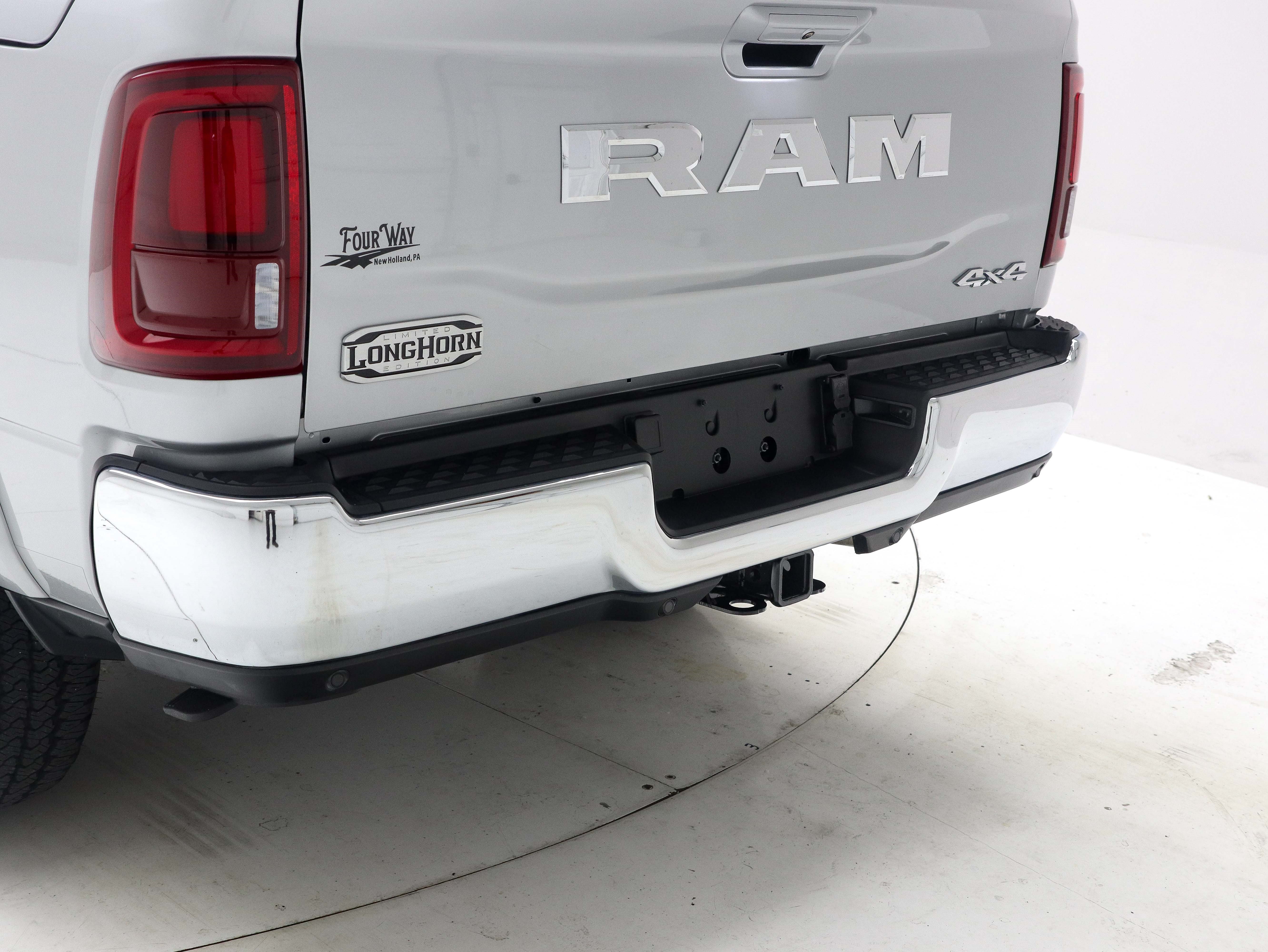 Used 2026 RAM 2500 Limited AWD/4WD image 10