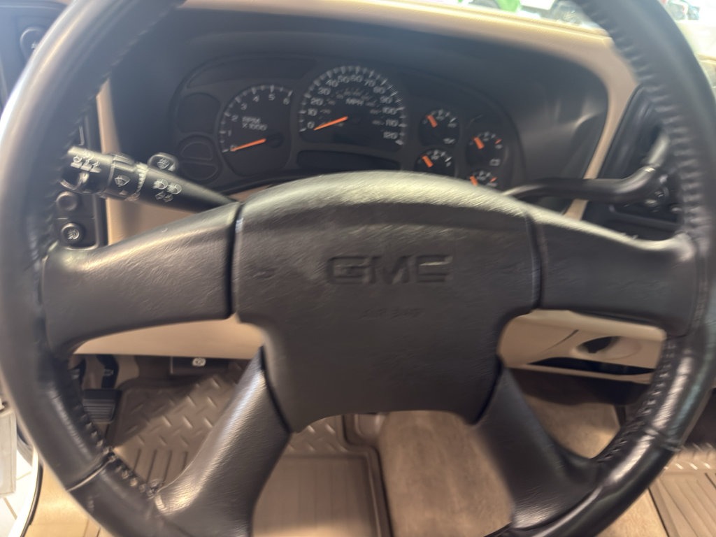 Used 2004 GMC Sierra 1500 SLE w/ Light Duty Power Package AWD/4WD image 17