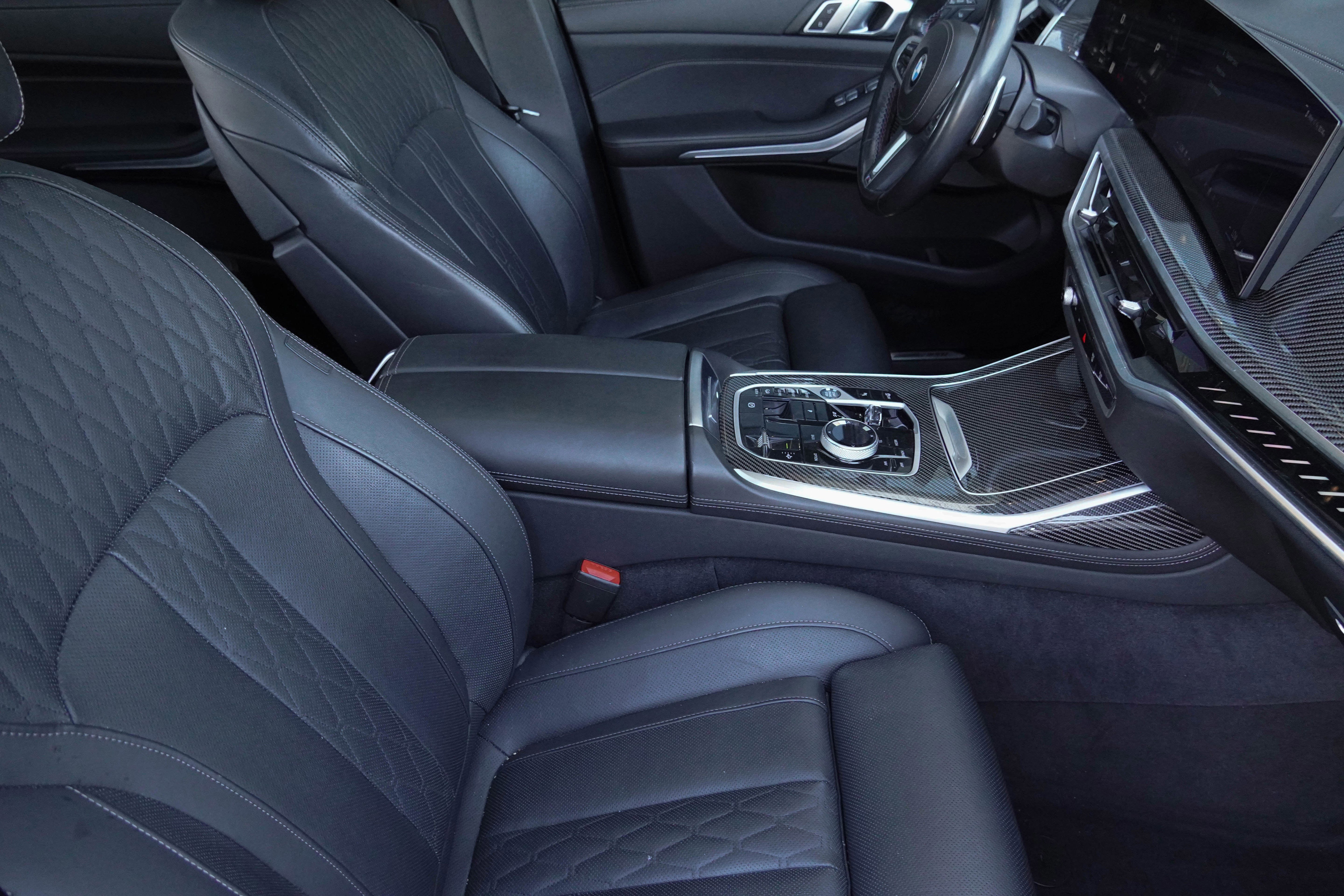 Certified 2024 BMW X7 M60i w/ Executive Package image 12