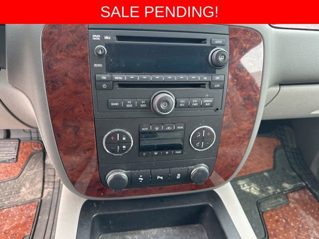 Used 2013 Chevrolet Suburban 2500 LT w/ Luxury Package image 10