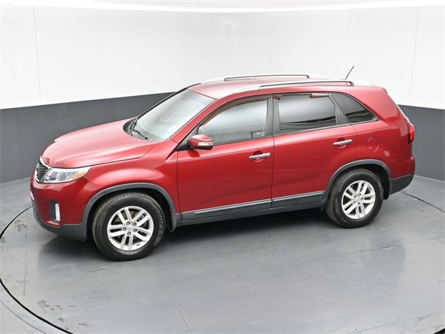 Used 2014 Kia Sorento LX image 1