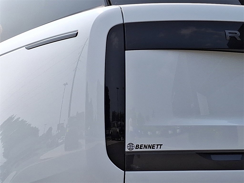 New 2025 Land Rover Range Rover SE image 7