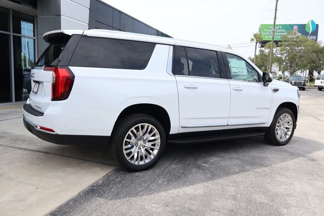 New 2026 GMC Yukon XL Elevation w/ Elevation Premium Package AWD/4WD image 10