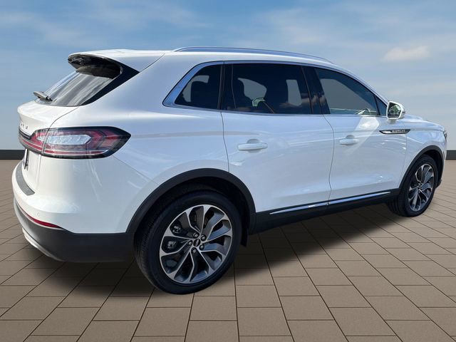 Used 2023 Lincoln Nautilus Reserve w/ Luxury Package AWD/4WD image 7