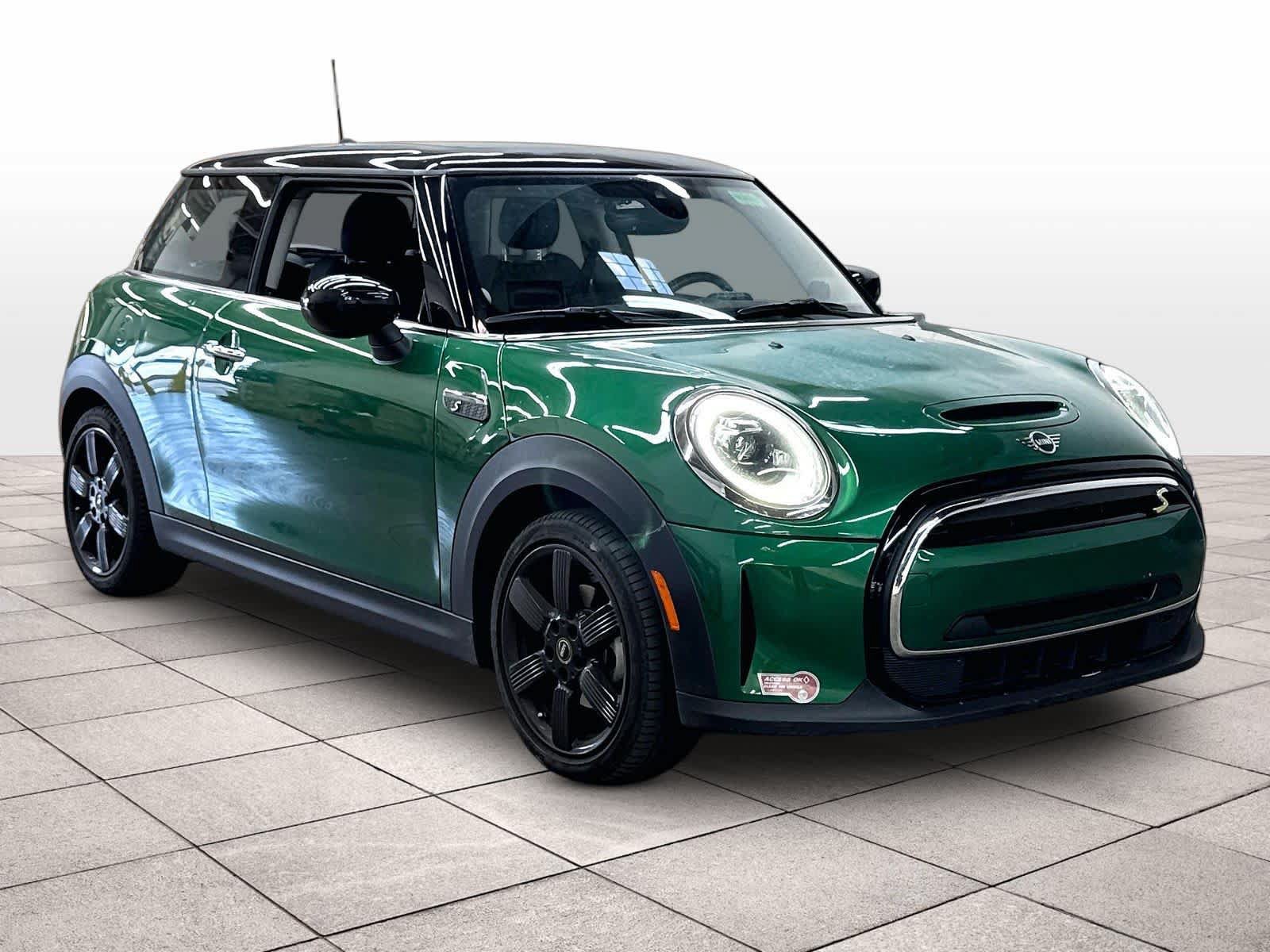 Used 2024 MINI Cooper SE FWD image 2