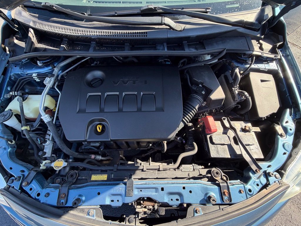 Used 2013 Toyota Corolla LE FWD image 29