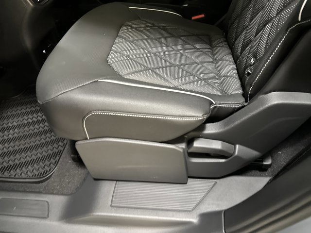 New 2026 Volkswagen Atlas SEL Premium R-Line image 23