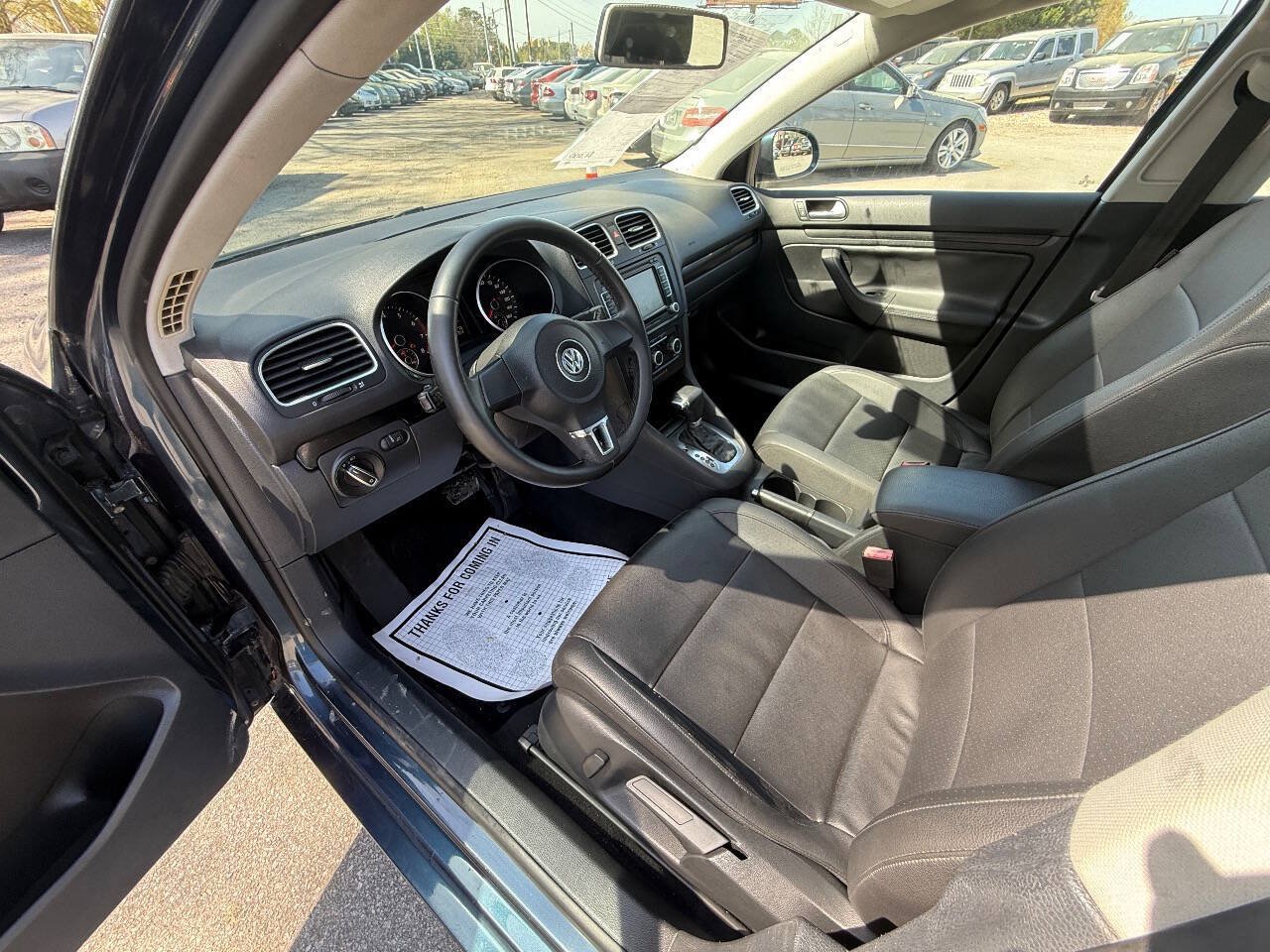 Used 2010 Volkswagen Jetta SE FWD image 11