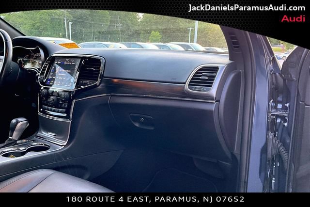 Used 2020 Jeep Grand Cherokee Limited AWD/4WD image 14