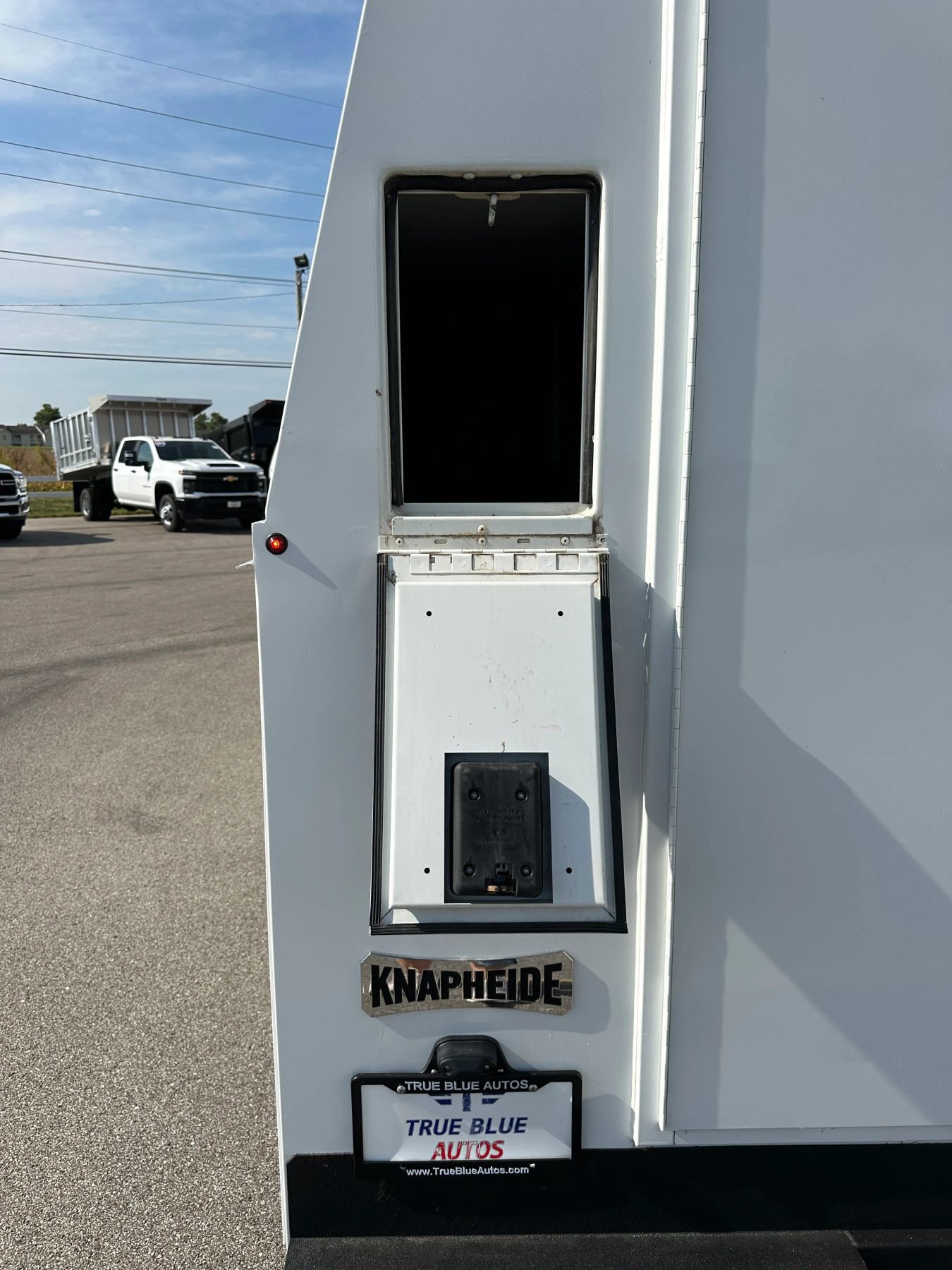 Used 2024 Ford E-450 and Econoline 450 Super Duty w/ Power Windows & Locks Group image 9