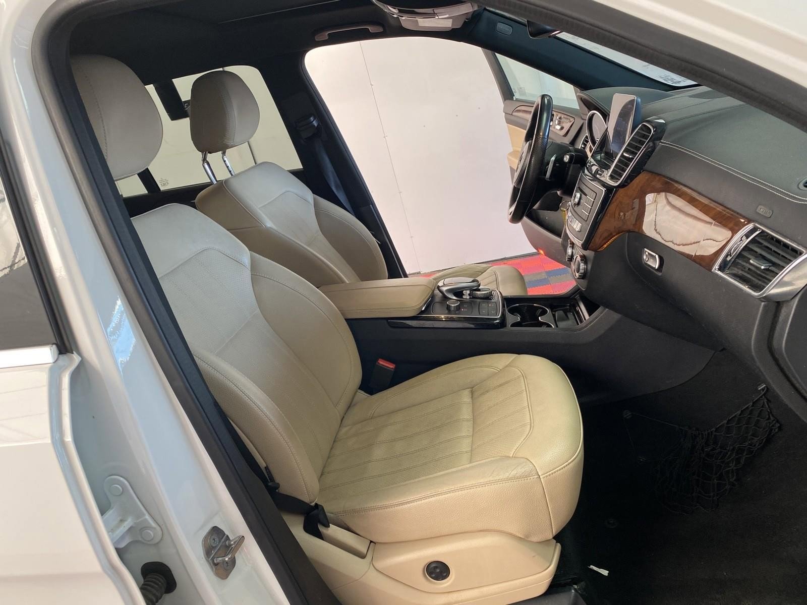 Used 2019 Mercedes-Benz GLS 450 4MATIC image 9