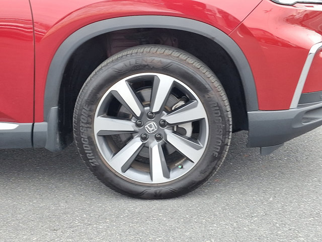 Certified 2025 Honda Pilot Touring image 8