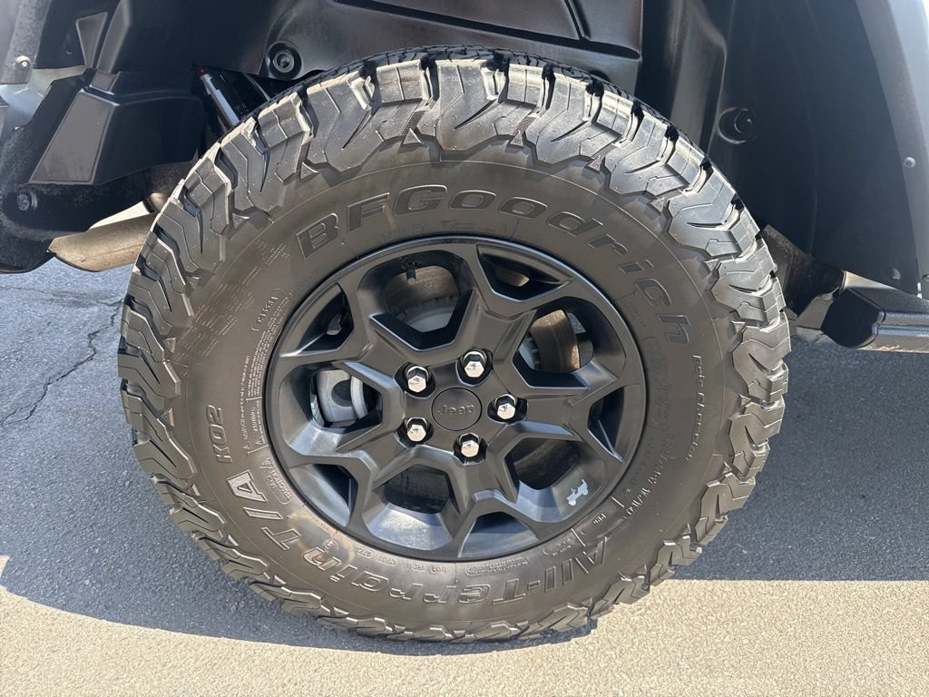 Used 2023 Jeep Wrangler Unlimited Rubicon 4xe AWD/4WD image 12