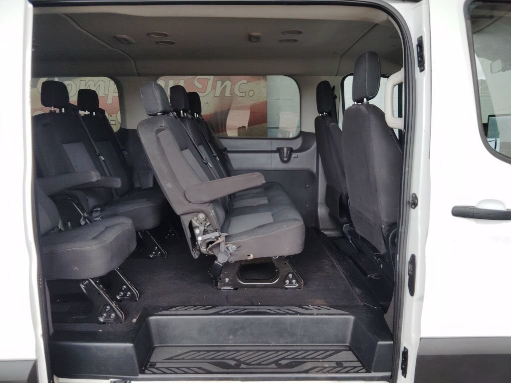 Used 2023 Ford Transit 350 XLT RWD image 15