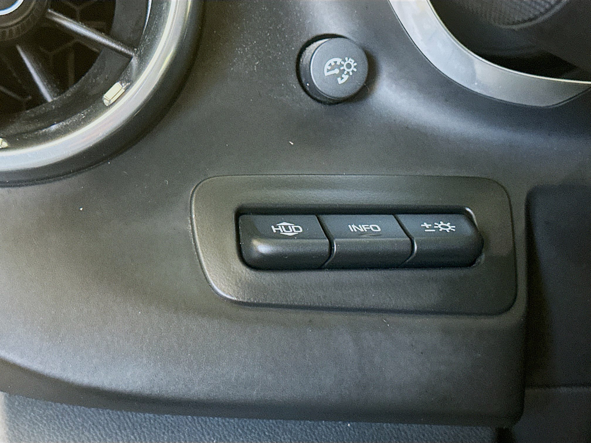 Used 2017 Chevrolet Camaro SS RWD image 17