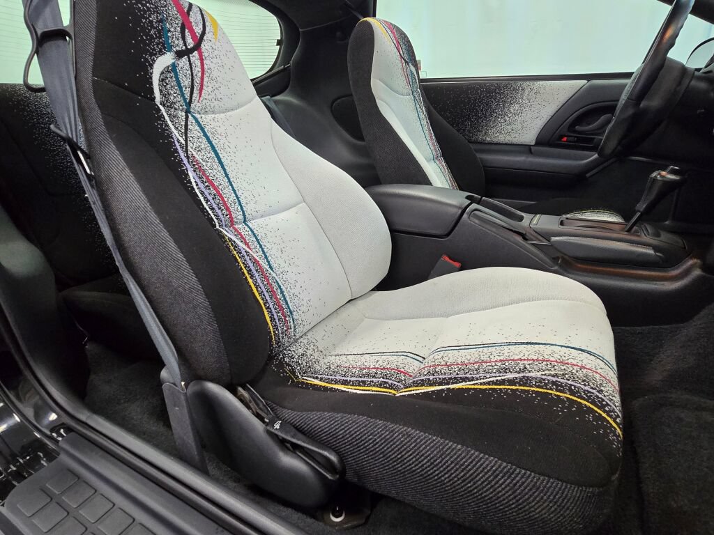 Used 1993 Chevrolet Camaro Z28 RWD image 89