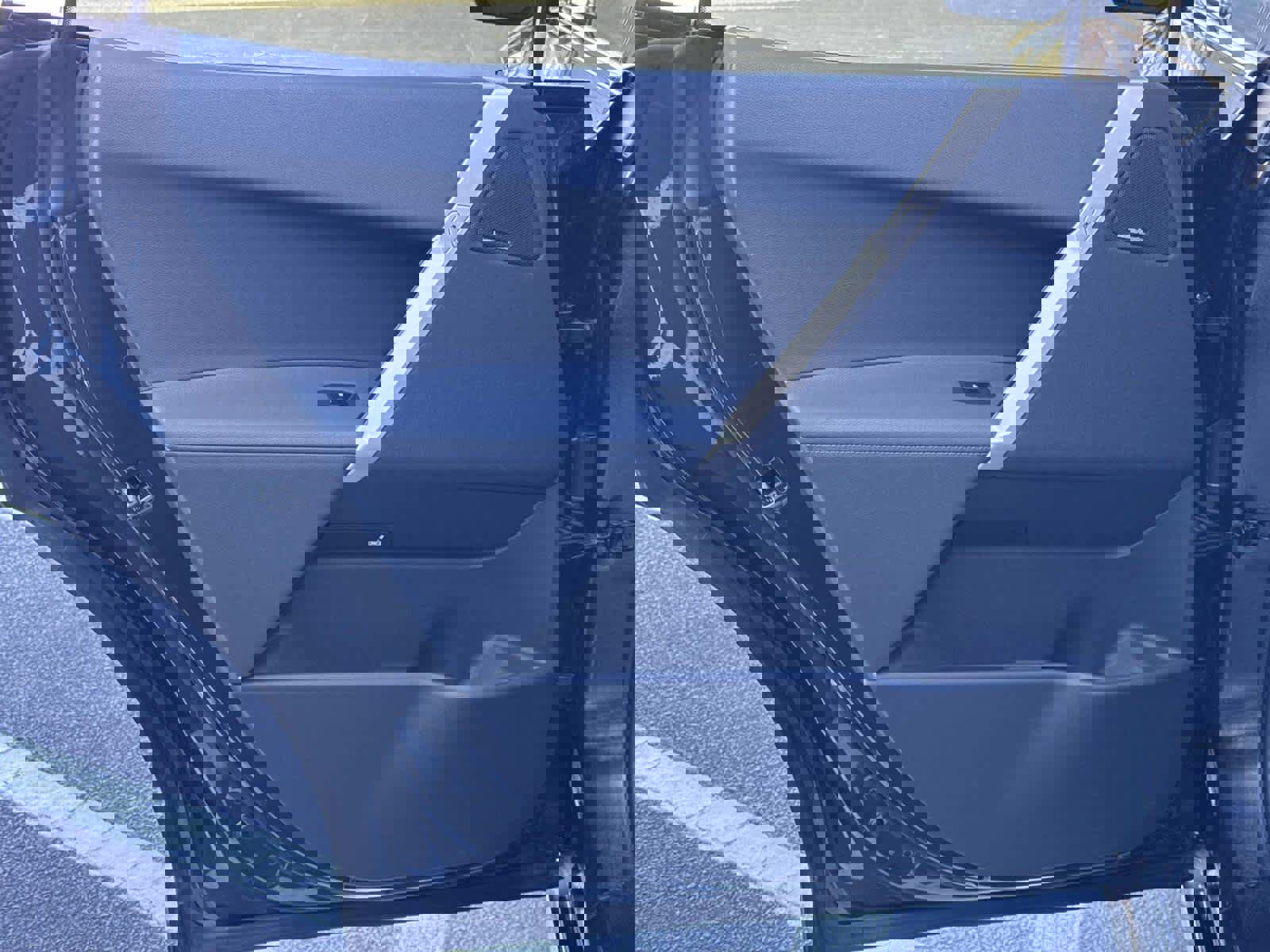 Certified 2025 BMW iX xDrive50 w/ Premium Package image 13