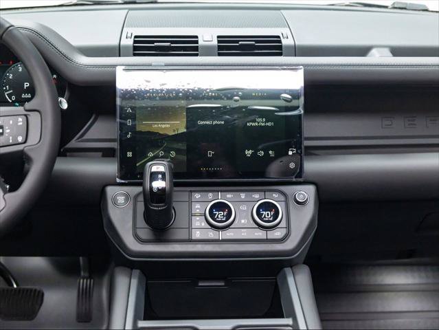 New 2026 Land Rover Defender 110 X-Dynamic SE AWD/4WD image 31