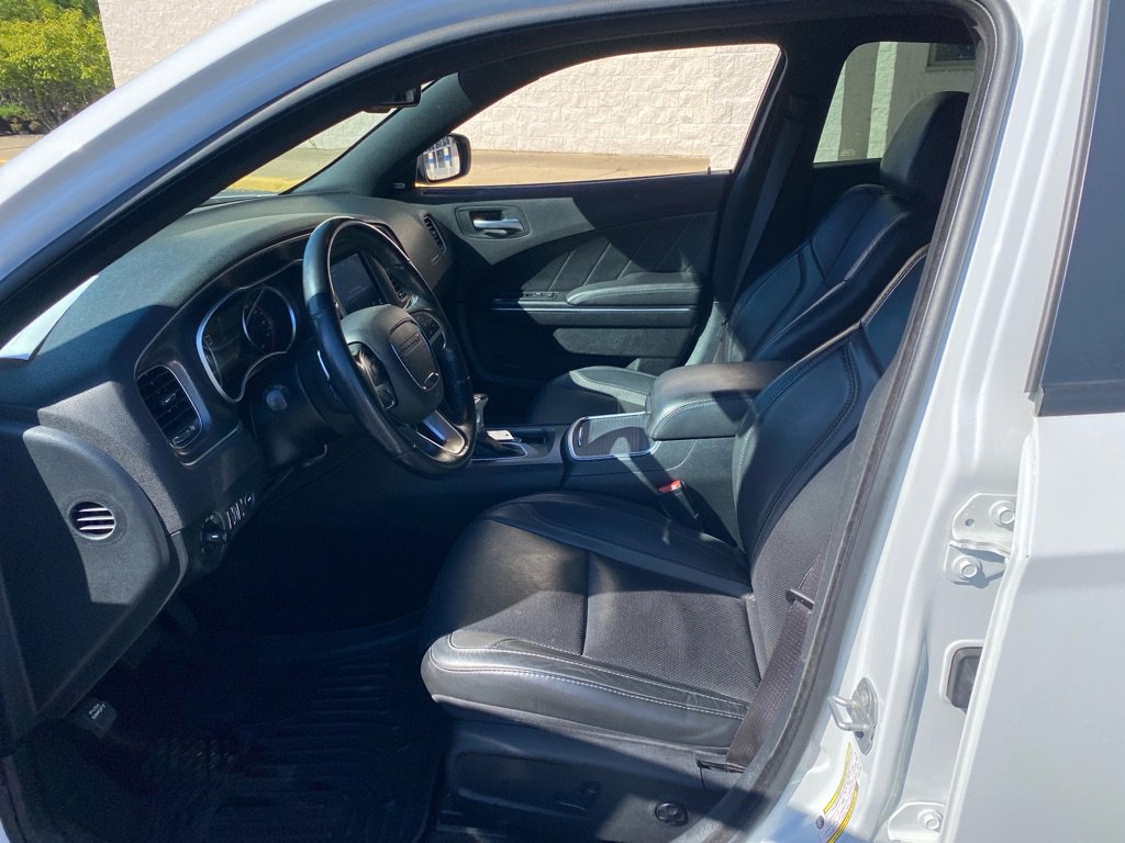 Used 2018 Dodge Charger GT image 9