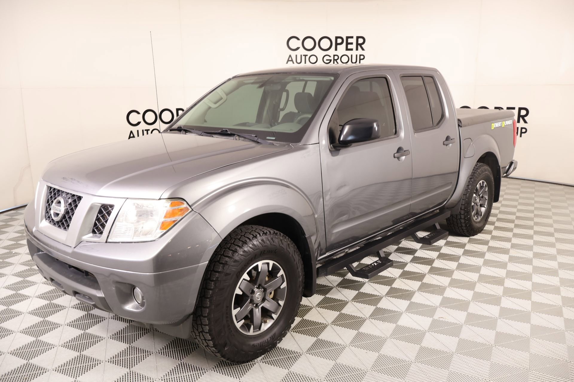 Used 2019 Nissan Frontier Desert Runner RWD image 9