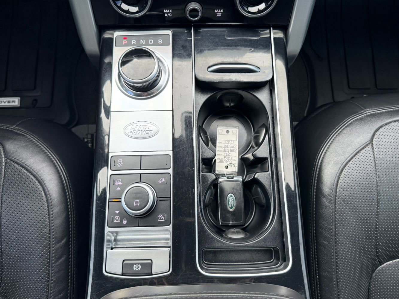 Used 2020 Land Rover Range Rover Long Wheelbase HSE image 18