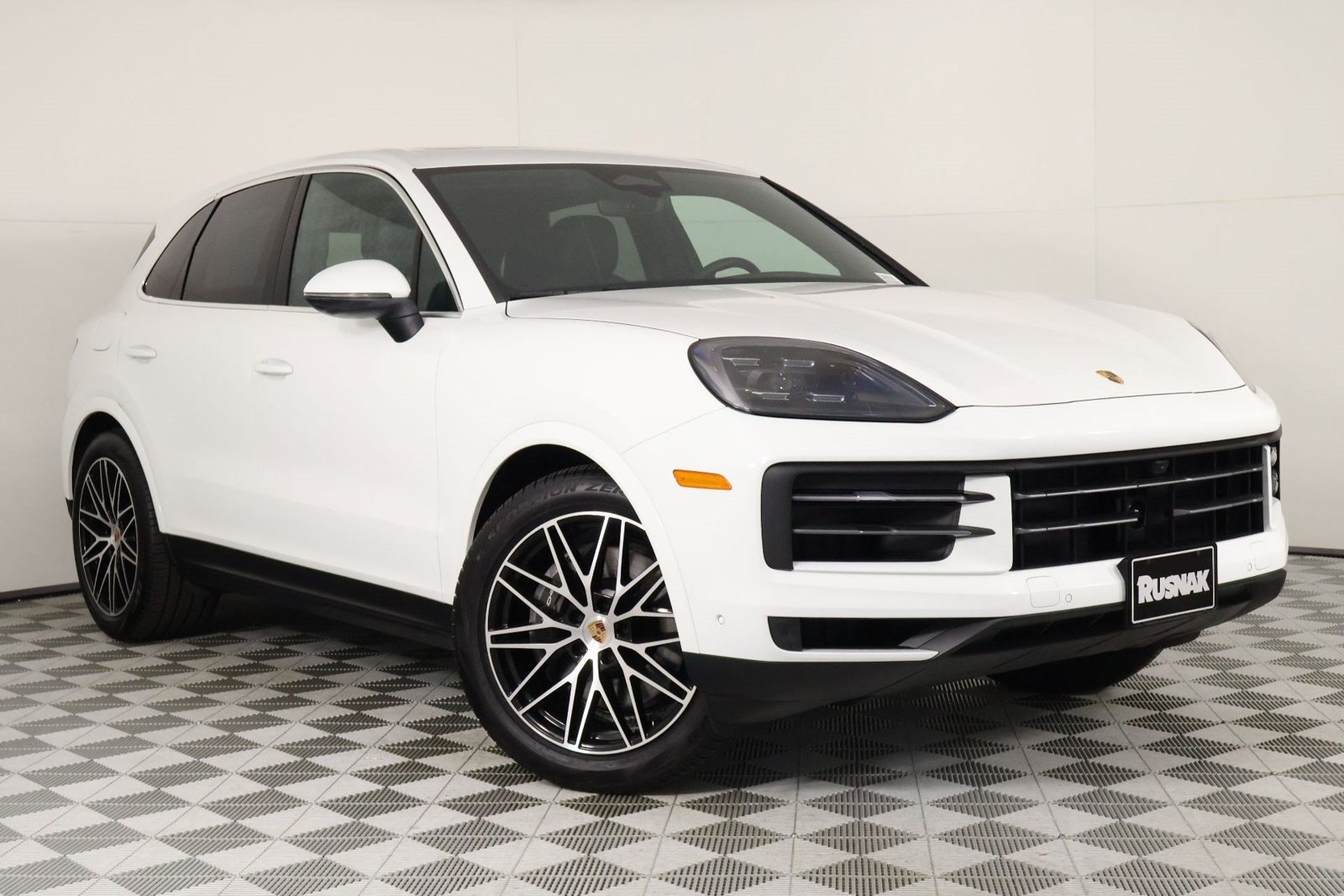 Certified 2026 Porsche Cayenne AWD/4WD image 9