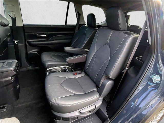 Used 2026 Toyota Grand Highlander AWD image 28