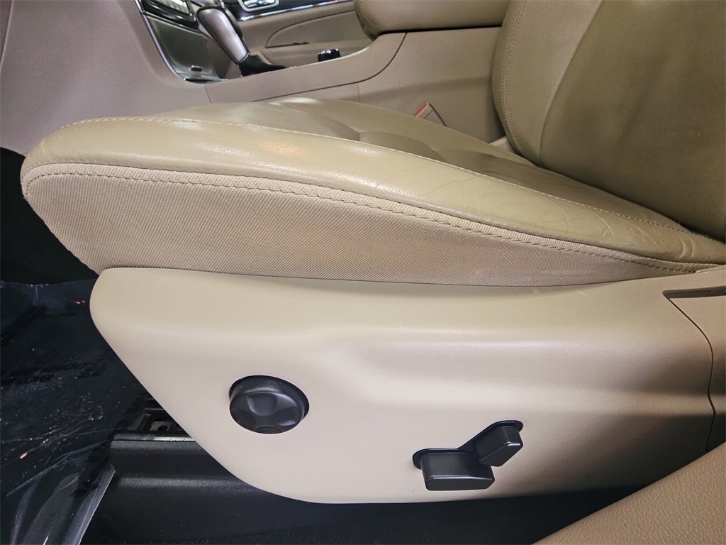 Used 2020 Jeep Grand Cherokee Limited w/ Trailer Tow Group IV image 27