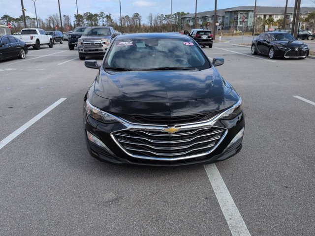 Used 2023 Chevrolet Malibu LT image 2