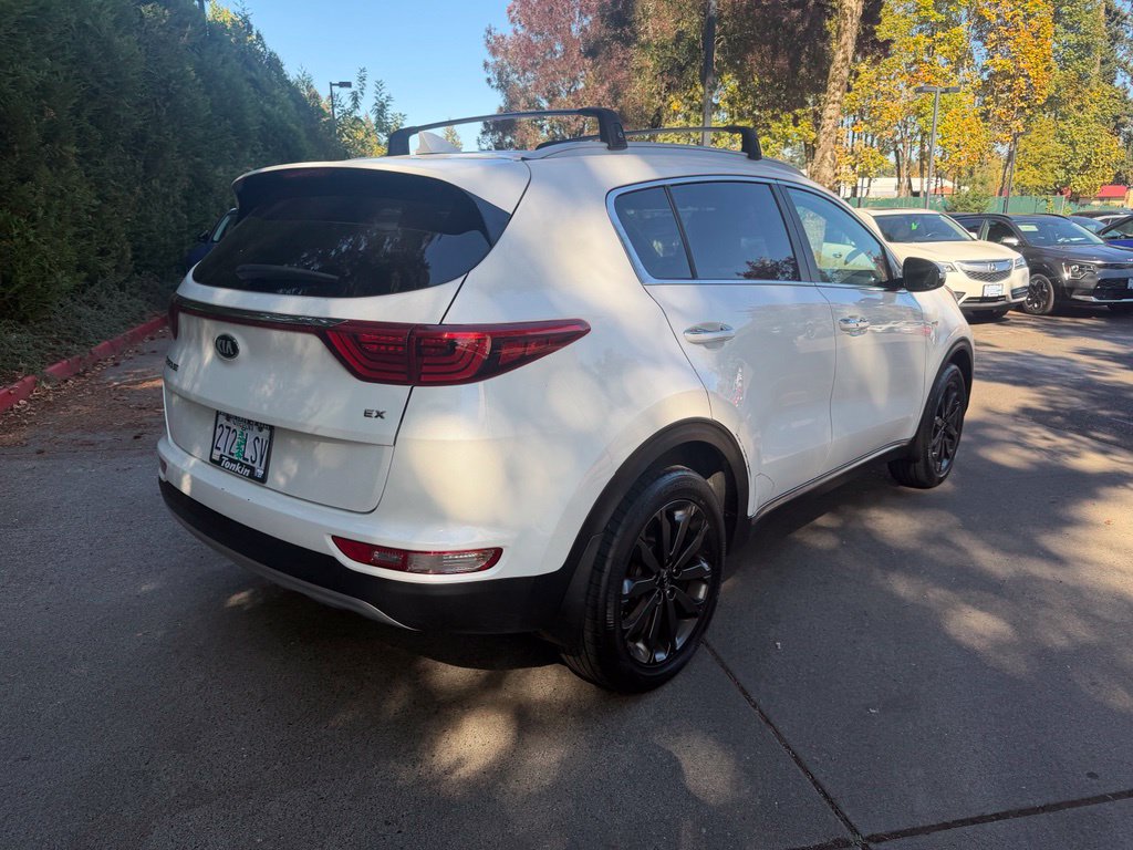 Used 2019 Kia Sportage EX w/ EX Sport Appearance Package AWD/4WD image 4