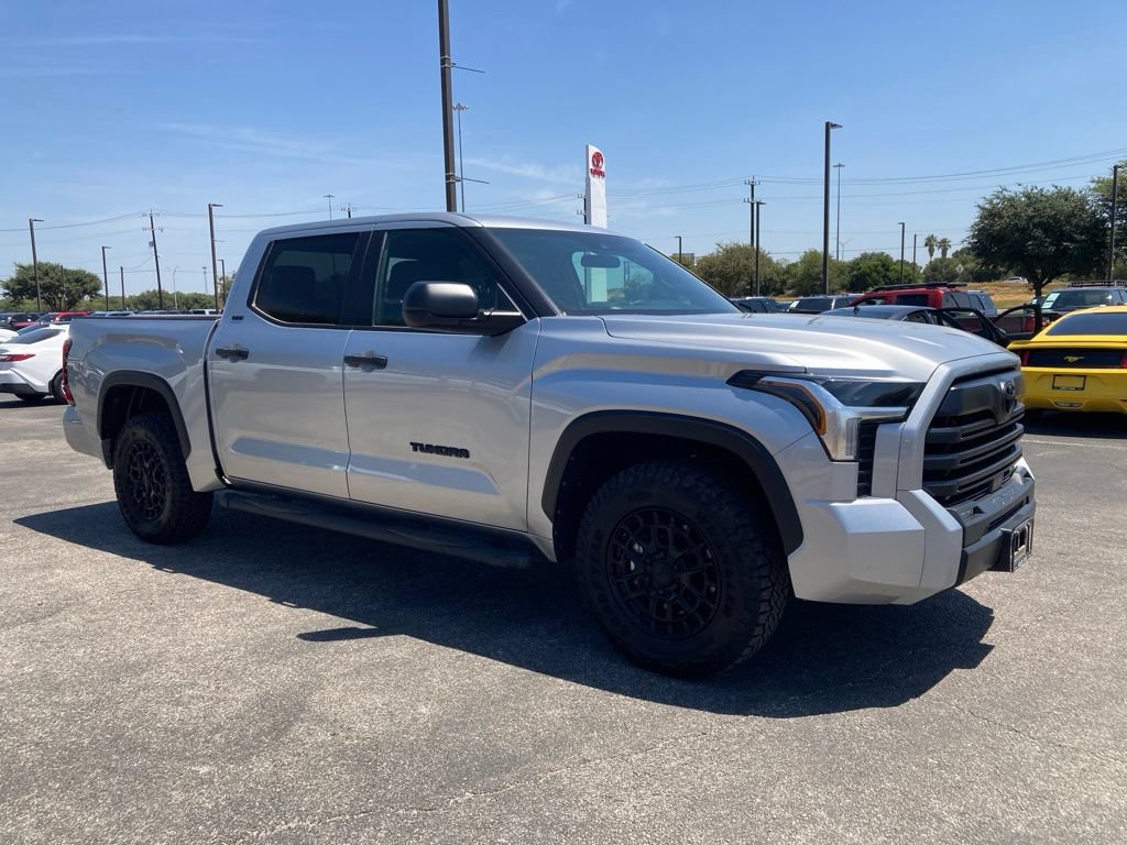 Used 2025 Toyota Tundra SR5 RWD image 3
