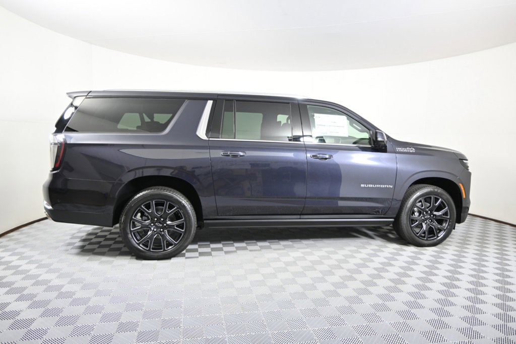 New 2026 Chevrolet Suburban High Country image 8
