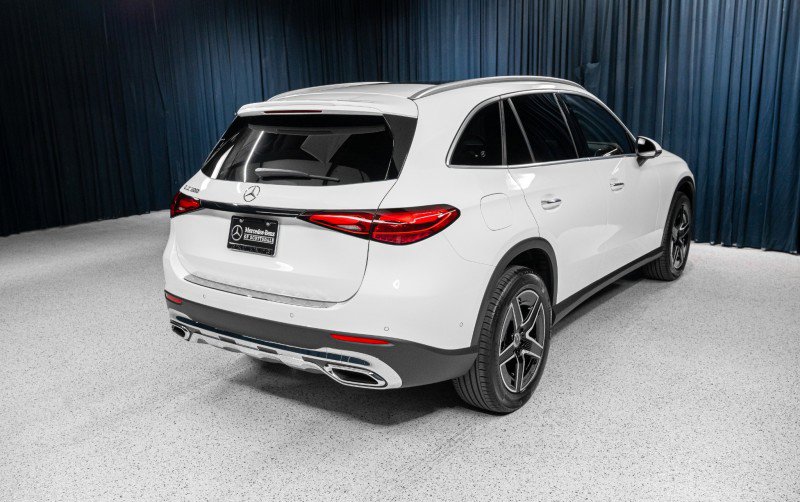 New 2026 Mercedes-Benz GLC 300 image 5