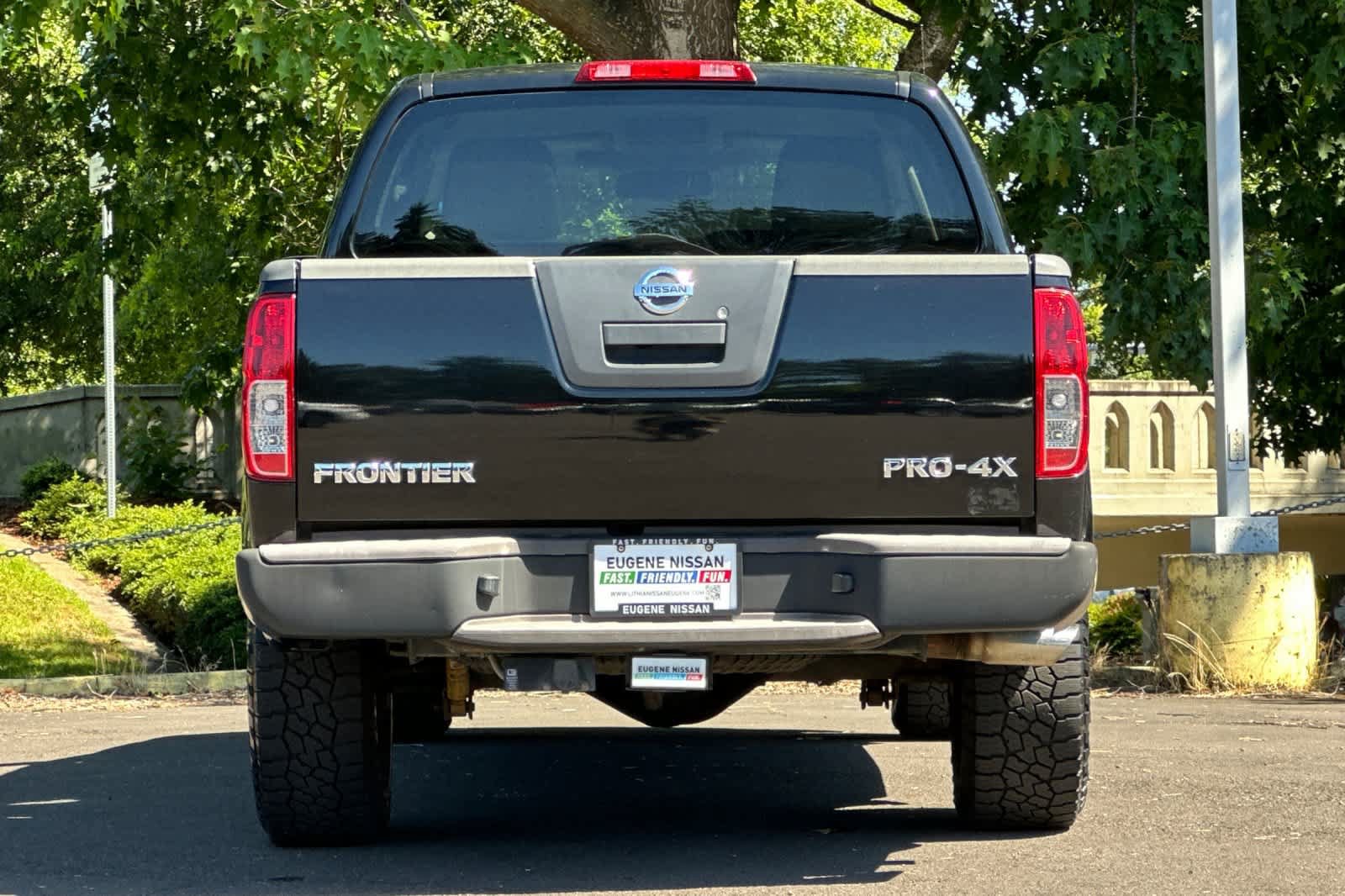 Used 2012 Nissan Frontier PRO-4X AWD/4WD image 7