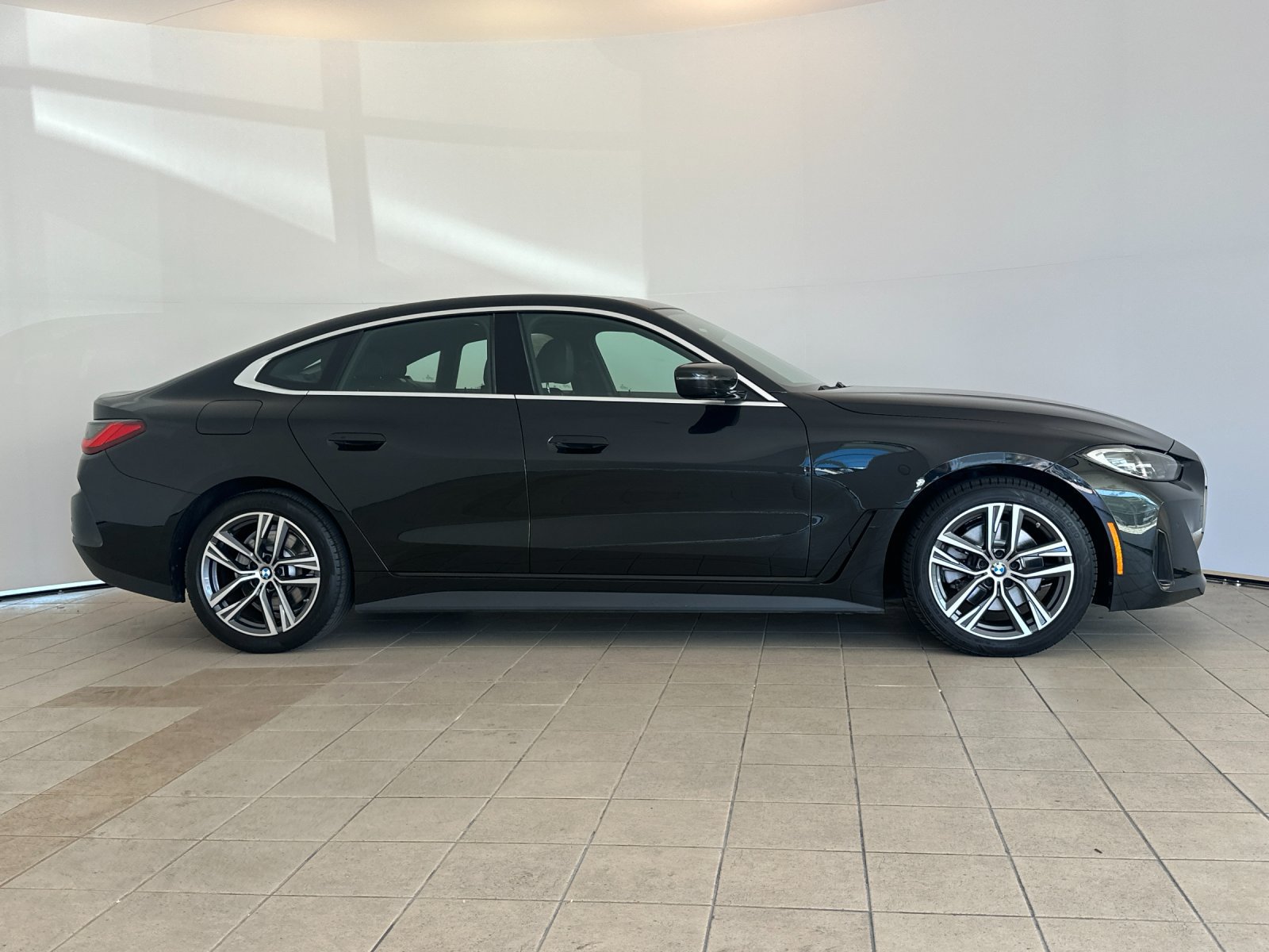 Used 2024 BMW 430i Gran Coupe xDrive w/ Premium Package AWD/4WD image 7