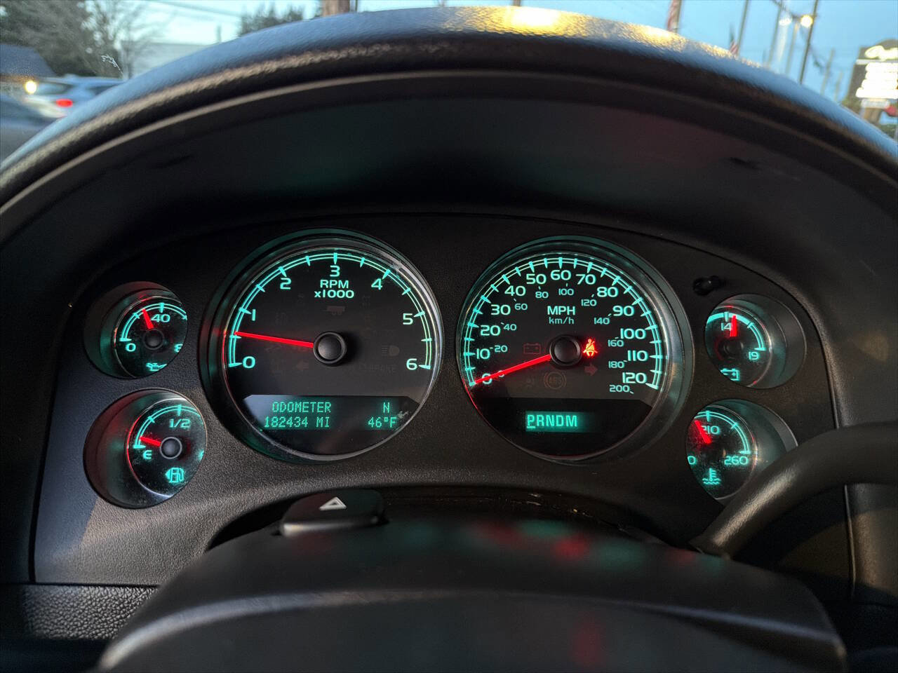 Used 2013 Chevrolet Suburban LTZ image 32