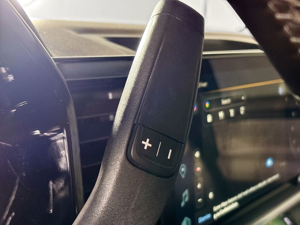 Used 2024 Chevrolet Silverado 3500 LTZ w/ LTZ Convenience Package image 18