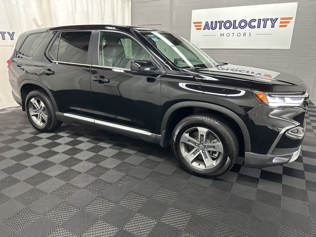 Used 2023 Honda Pilot EX-L image 2