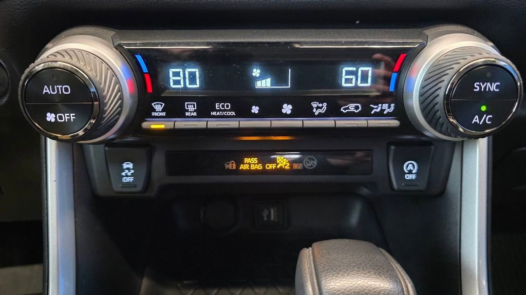 Used 2023 Toyota RAV4 XLE image 34