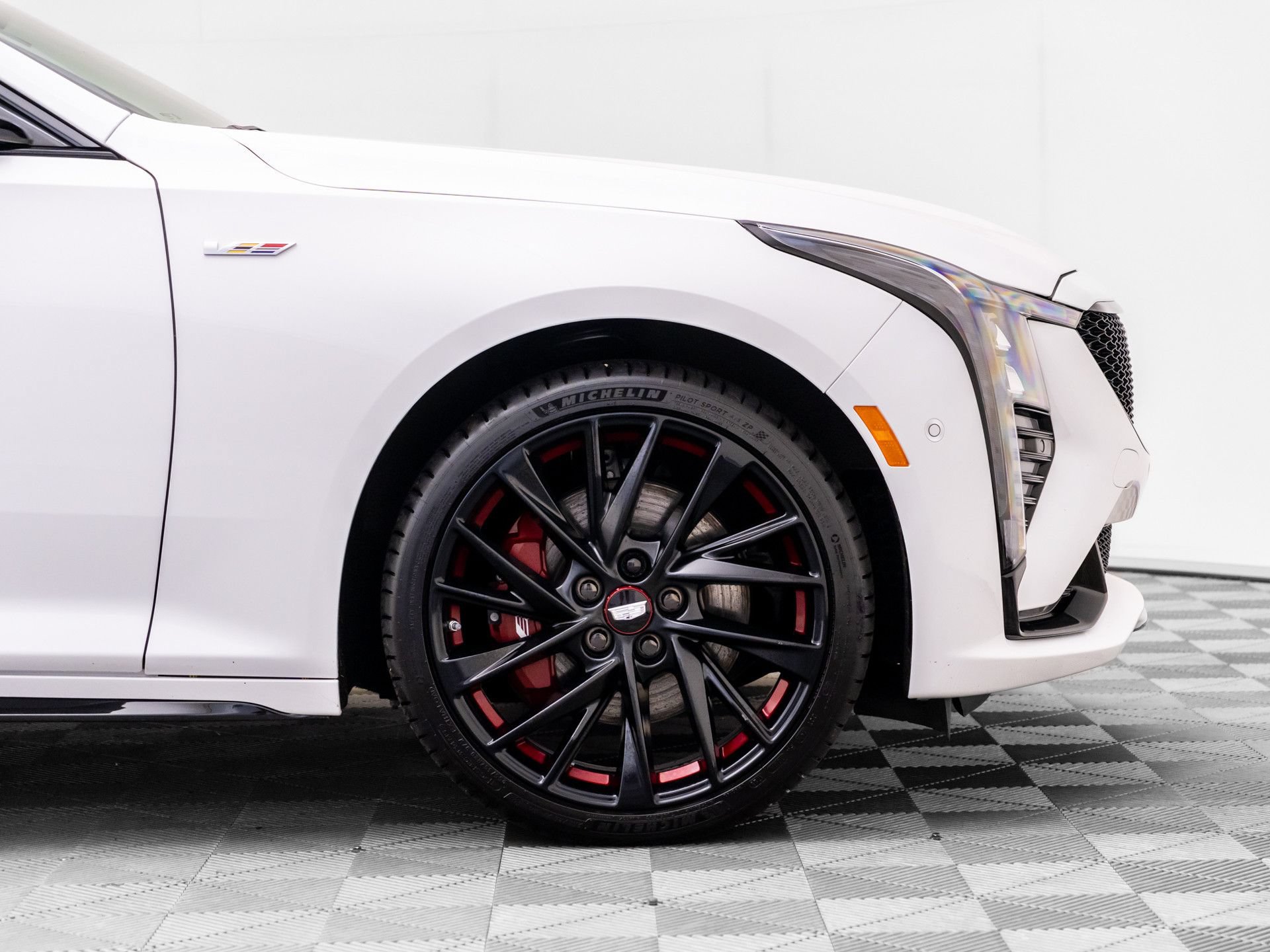 Used 2026 Cadillac CT5 V w/ Platinum Package AWD/4WD image 39