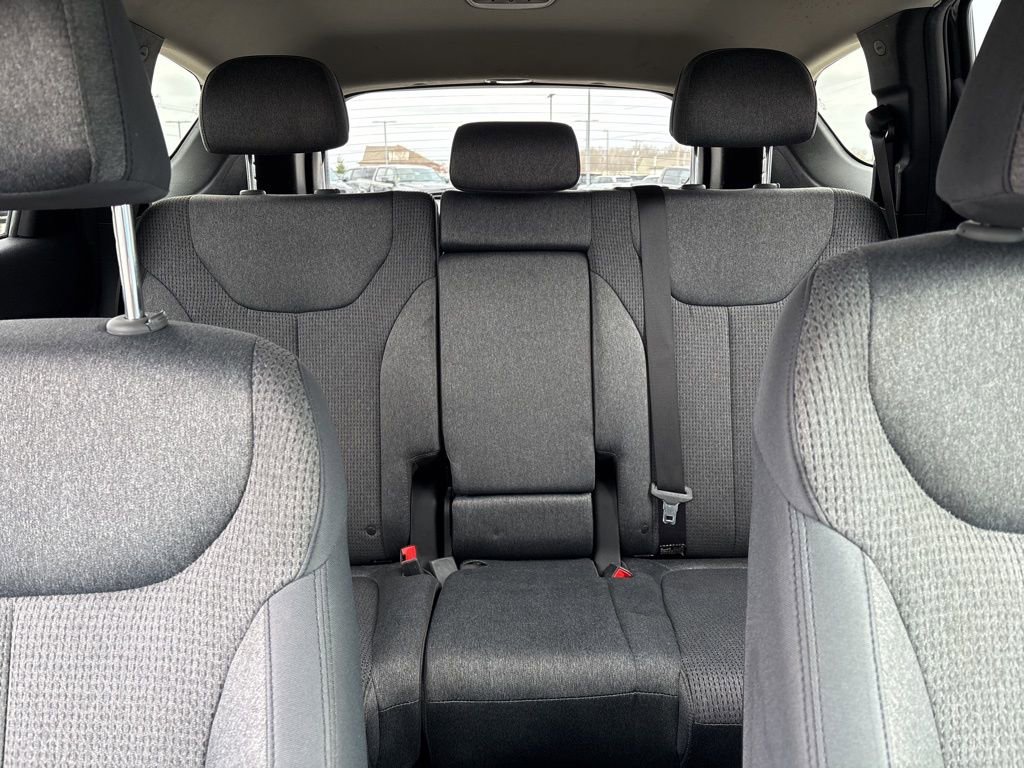 Used 2023 Hyundai Santa Fe SEL image 15