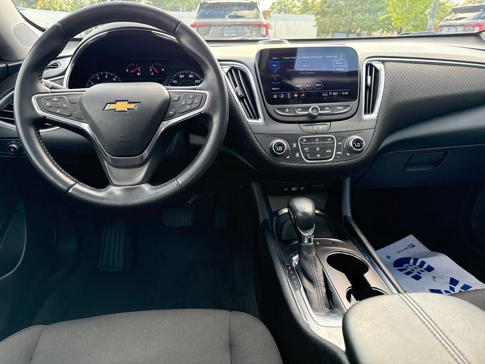 Used 2021 Chevrolet Malibu LT w/ Sport Edition FWD image 16