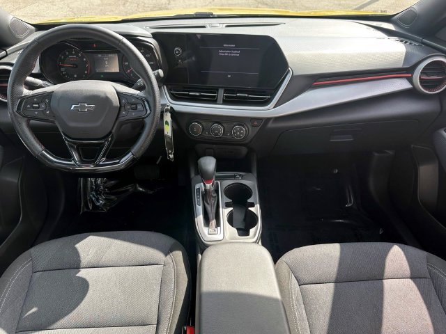 Certified 2024 Chevrolet Trax RS w/ Sunroof Package FWD image 12